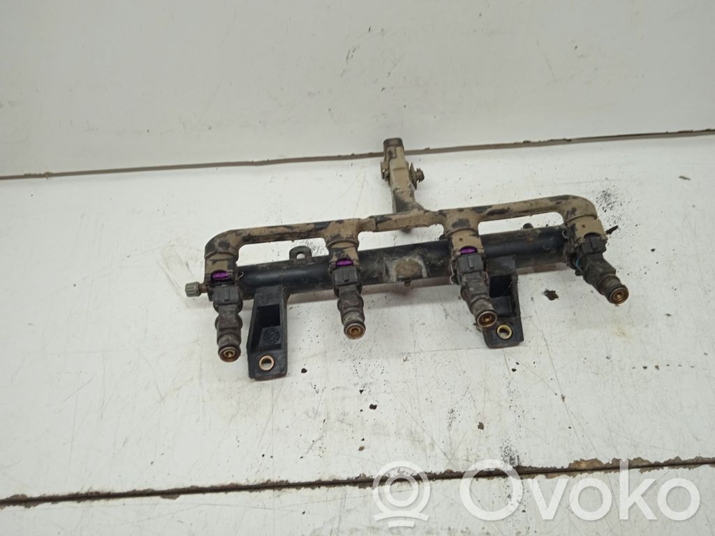 Peugeot 1007 Sprauslu komplekts 