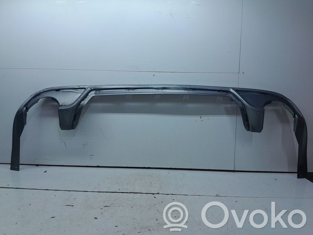 Volvo V40 Apakšējā bampera daļa 
