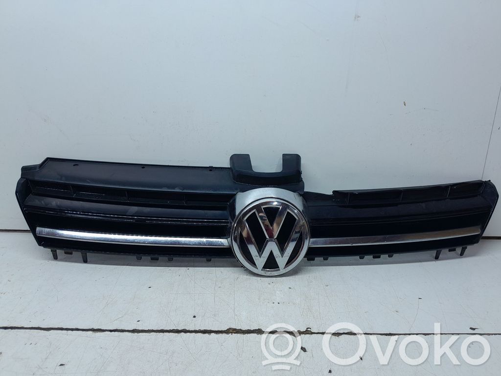Volkswagen Golf VII Maskownica / Grill / Atrapa górna chłodnicy 