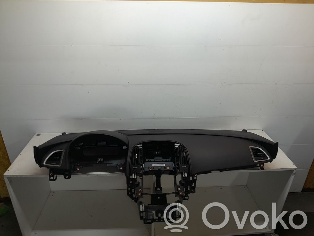Opel Astra J Panel de instrumentos 