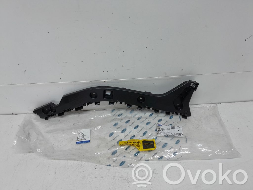 Ford Focus Rear bumper mounting bracket 