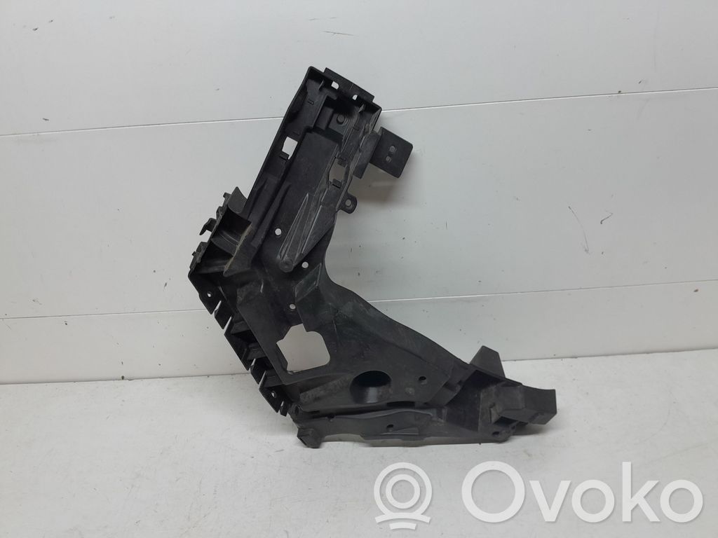 Volvo XC40 Uchwyt / Mocowanie zderzaka tylnego 