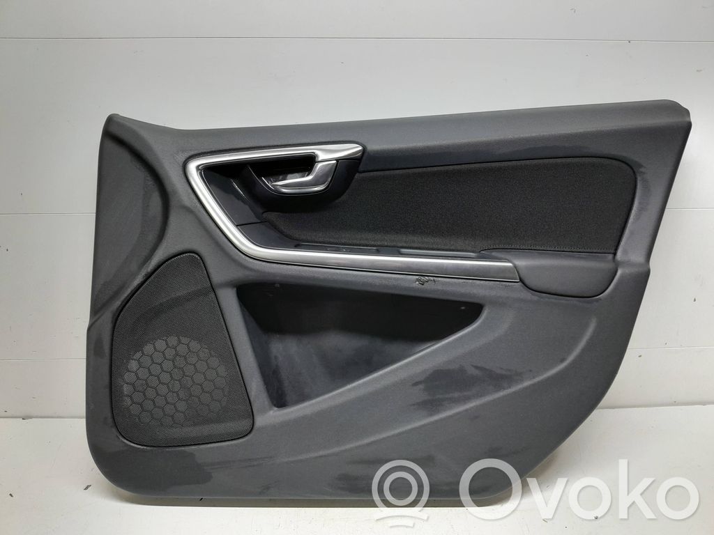 Volvo V60 Apmušimas priekinių durų (obšifke) 