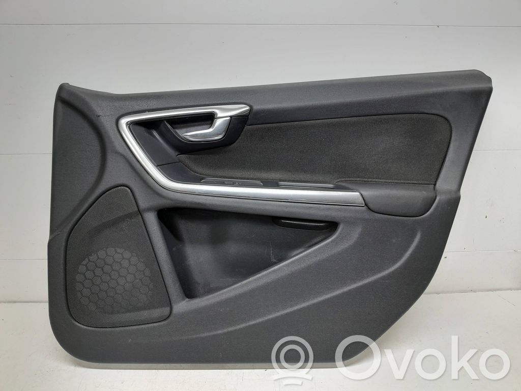 Volvo V60 Apmušimas priekinių durų (obšifke) 