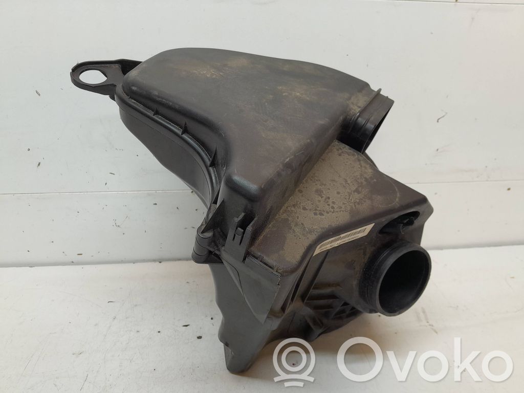 BMW 3 E90 E91 Air filter box 