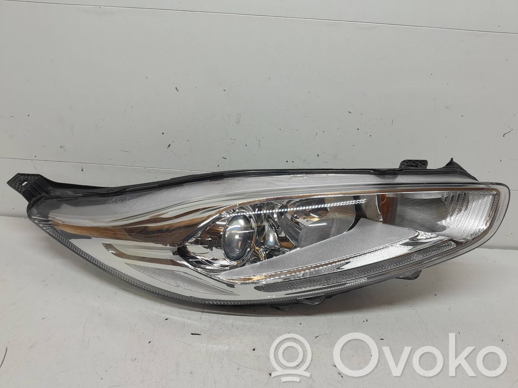 Ford Fiesta Lampa przednia 