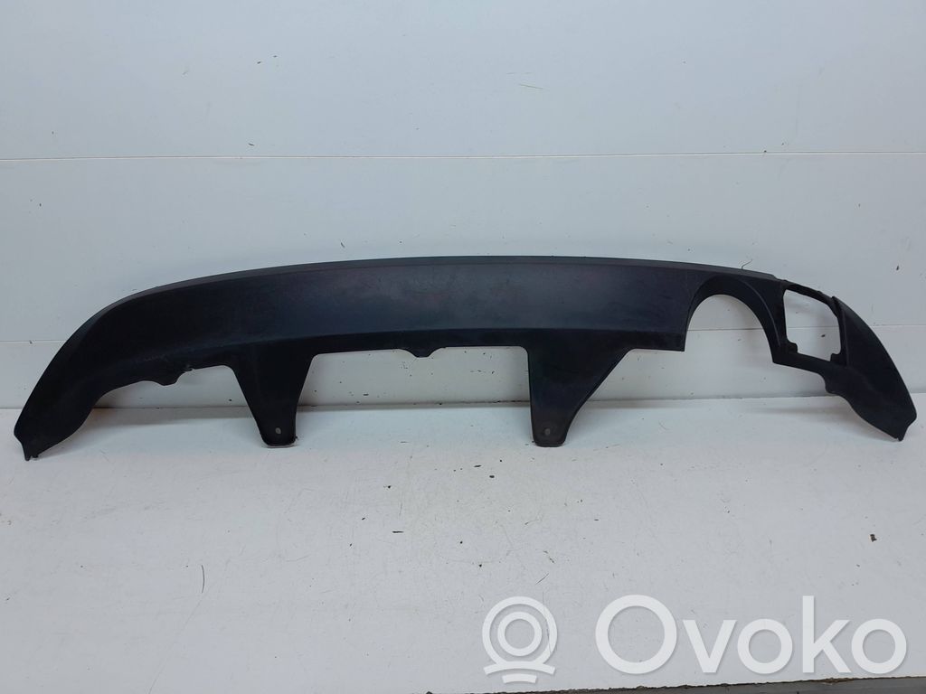 Ford Fiesta Moldura inferior del parachoques trasero 