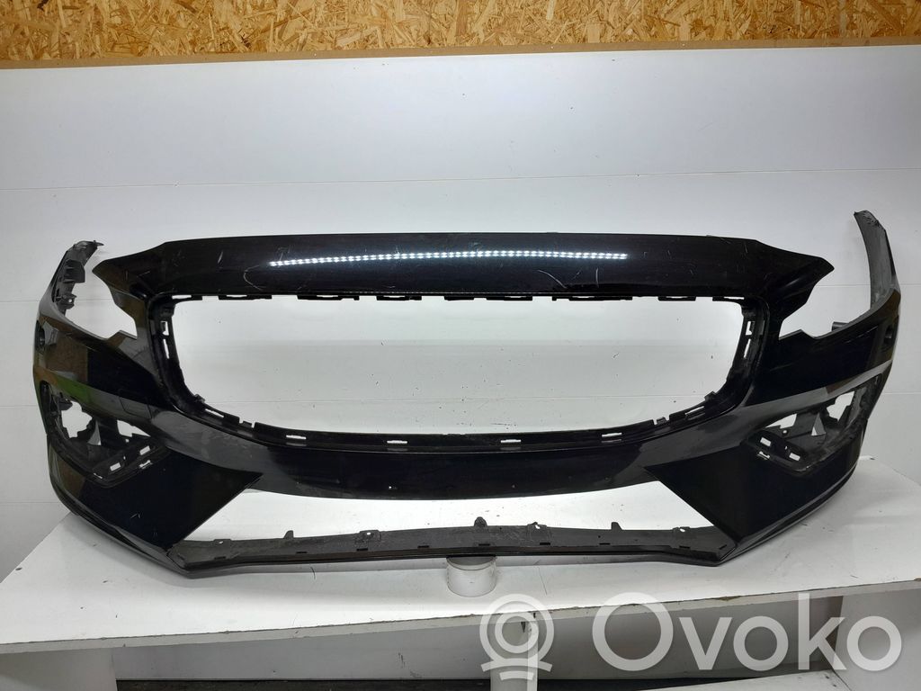 Volvo V60 Priekinis bamperis 