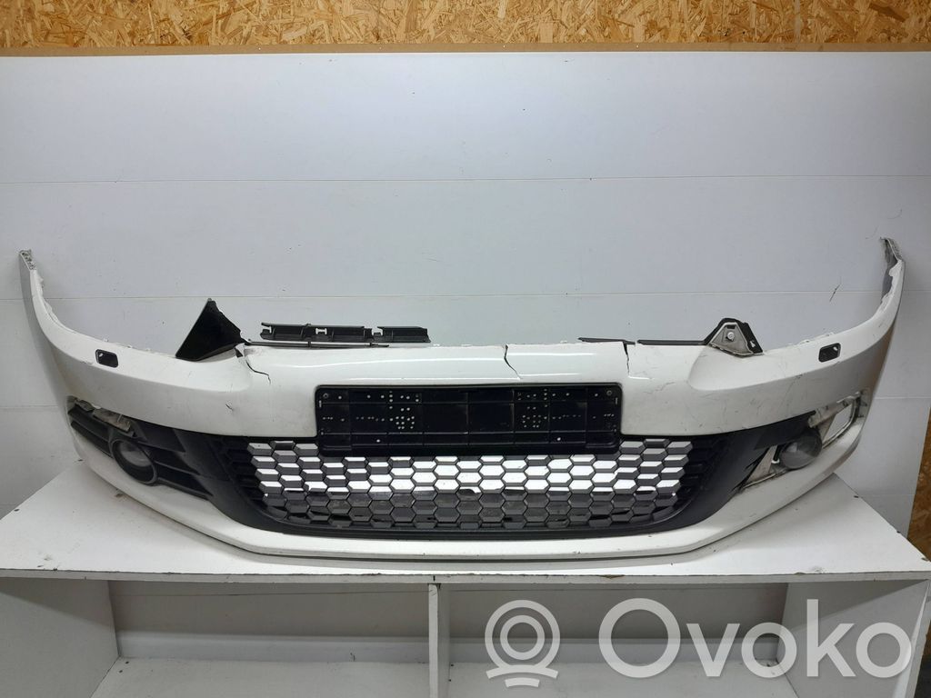 Volkswagen Scirocco Front bumper 