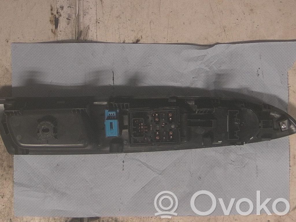 Opel Karl Electric window control switch 