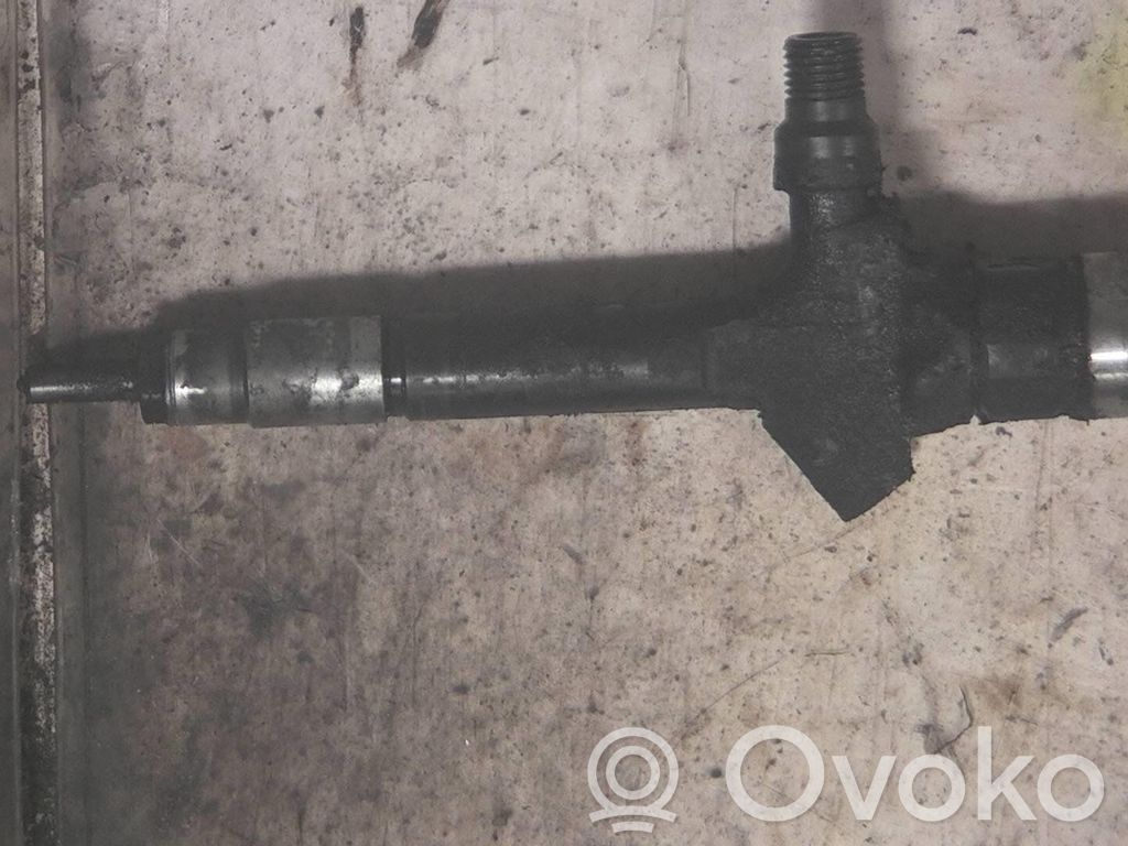 Inyector de combustible   786009K00544