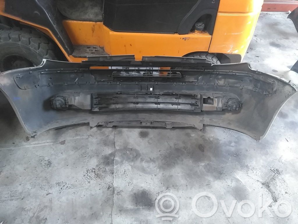 Citroen Xsara Picasso Parachoques delantero 