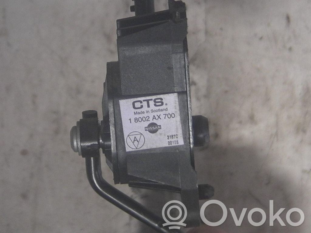 Akceleratoriaus pedalas   18002AX700