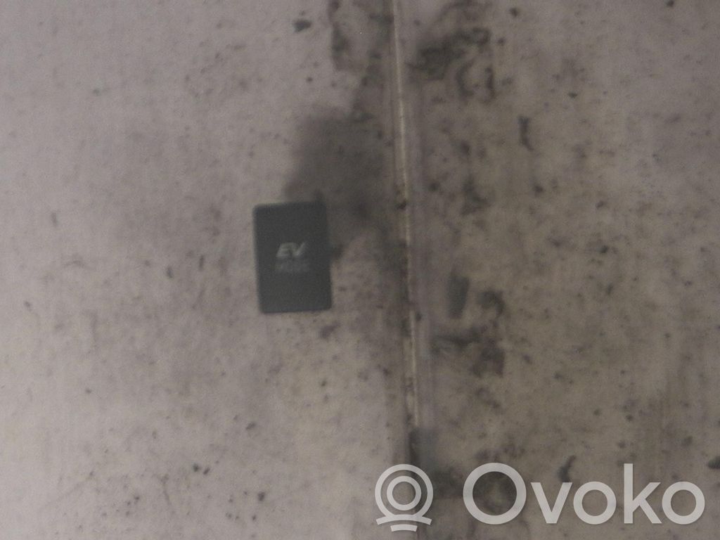 Toyota Yaris Light switch 