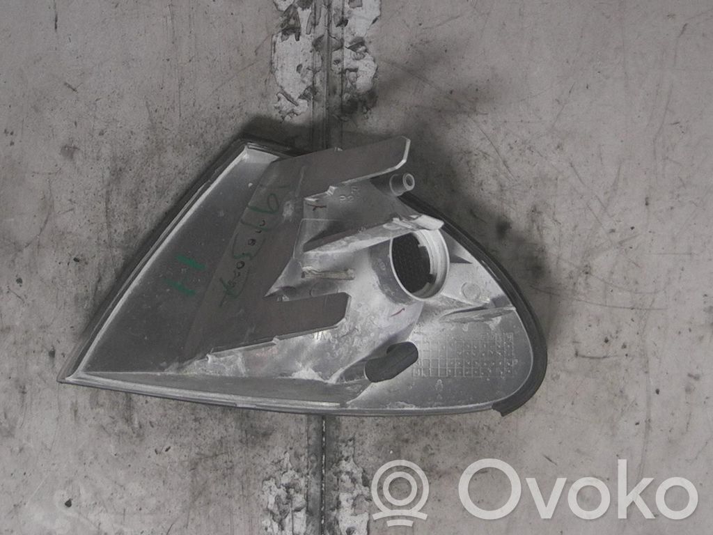 Front indicator light   HVIDTGLAS