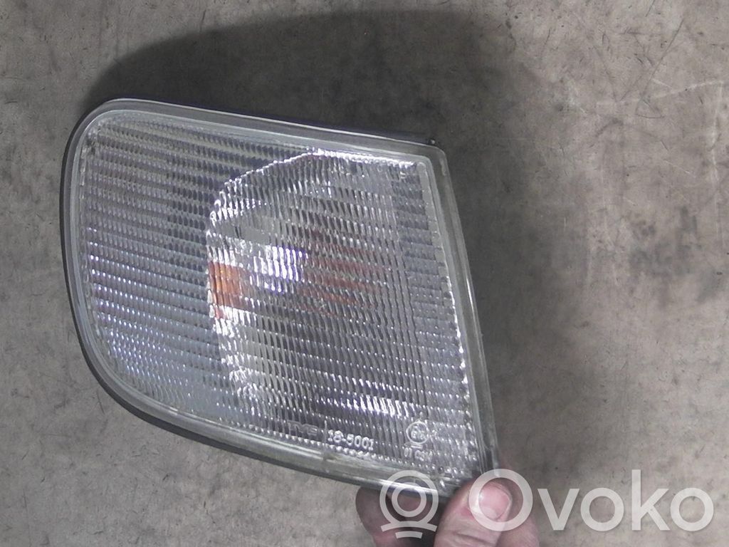 Audi 100 S4 C4 Priekšējais pagrieziena lukturis 