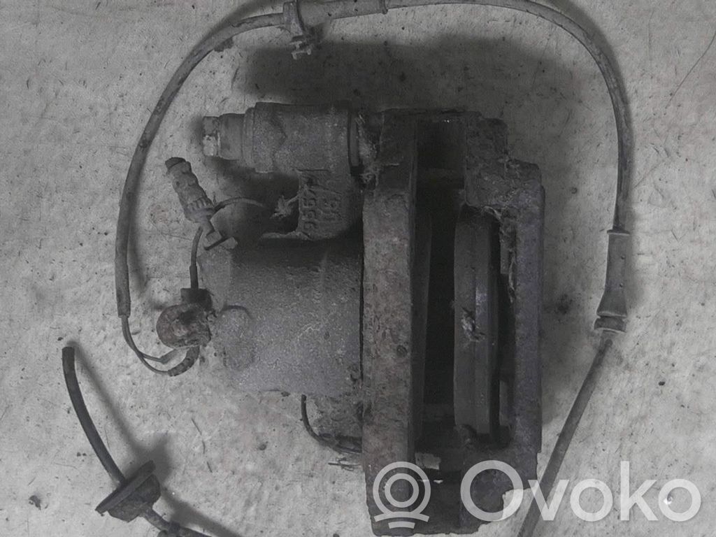 Caliper de freno delantero
