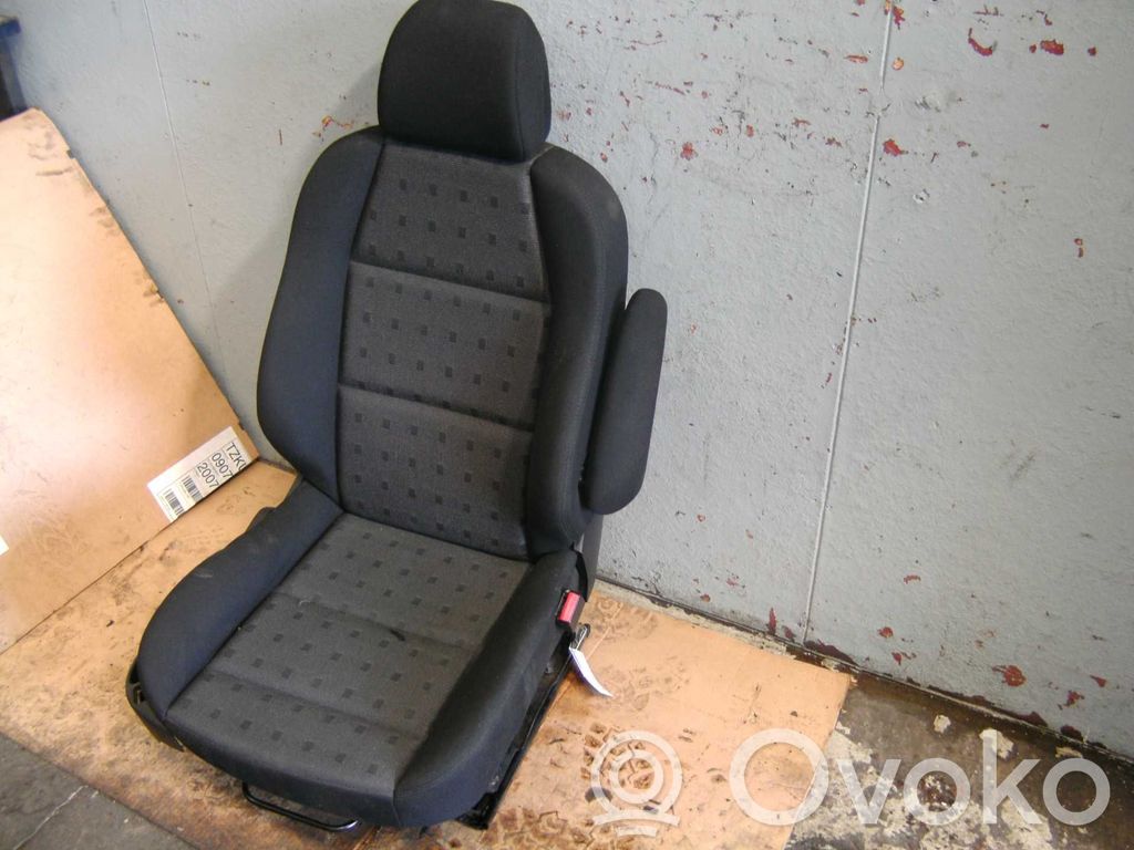 Peugeot 307 Sedile anteriore del conducente 
