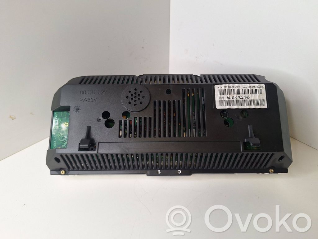 BMW 7 E65 E66 Nopeusmittari (mittaristo) 