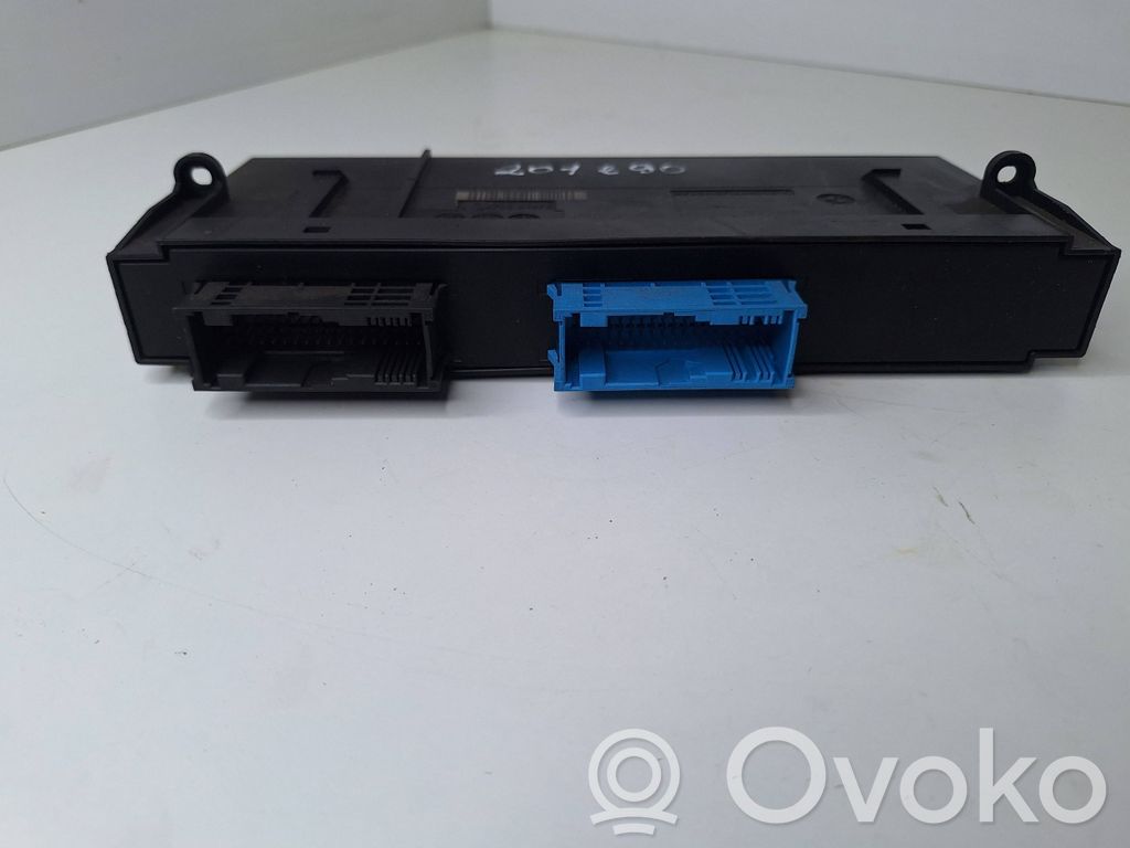 BMW 3 E90 E91 Komforto modulis 