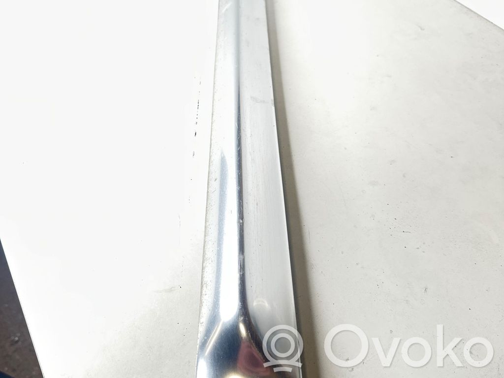 Audi A6 S6 C6 4F Listwa drzwi przednich 