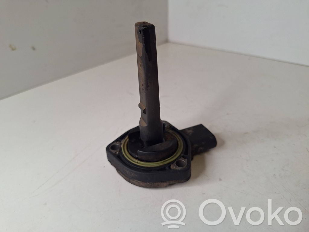BMW 5 E39 Oil level sensor 