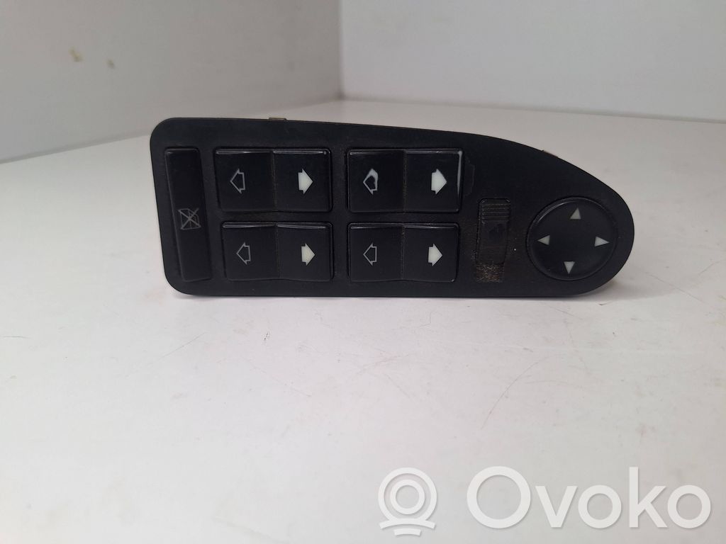 BMW 5 E39 Electric window control switch 