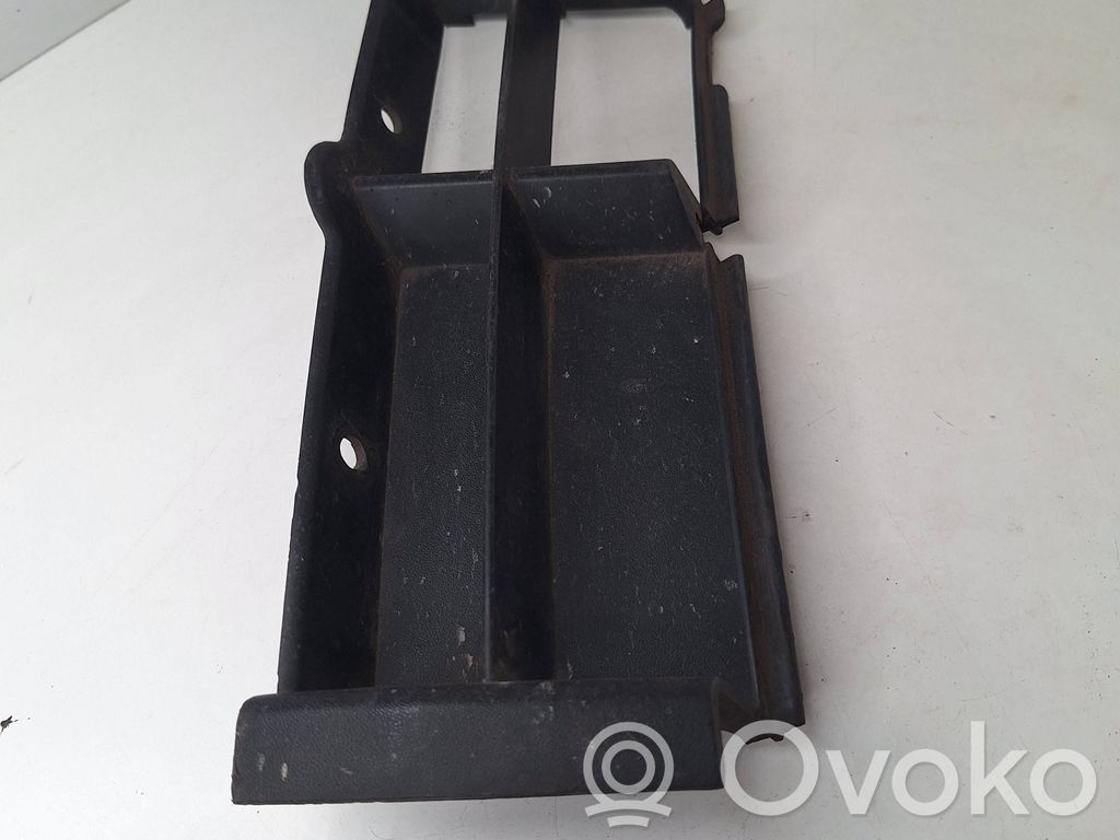 BMW 5 E39 Grille inférieure de pare-chocs avant 