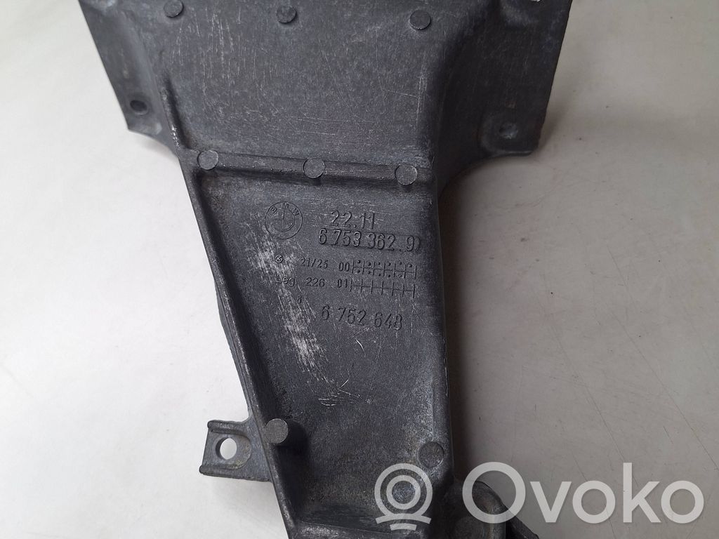 BMW 5 E39 Engine mounting bracket 