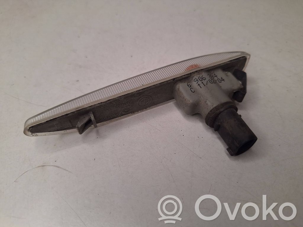 BMW 7 E65 E66 Front fender indicator light 