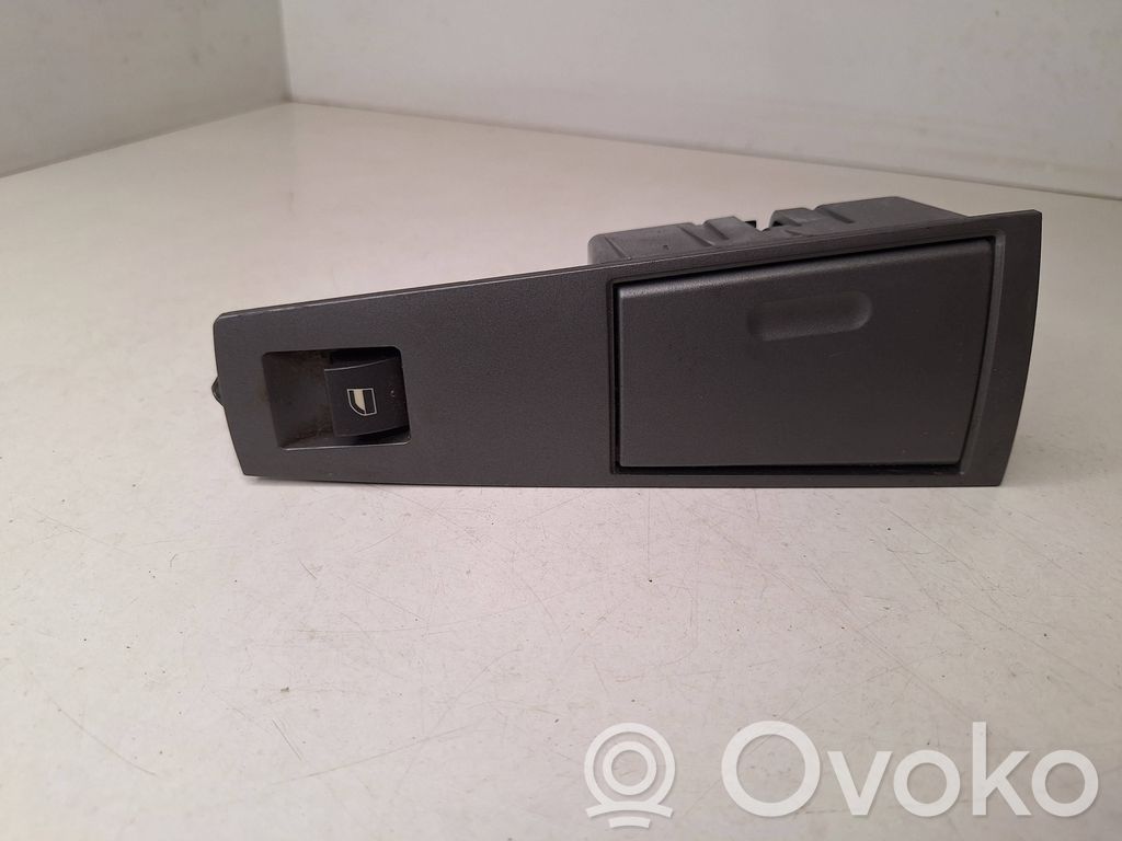 Interruttore di controllo dell’alzacristalli elettrico   7024489,100014311