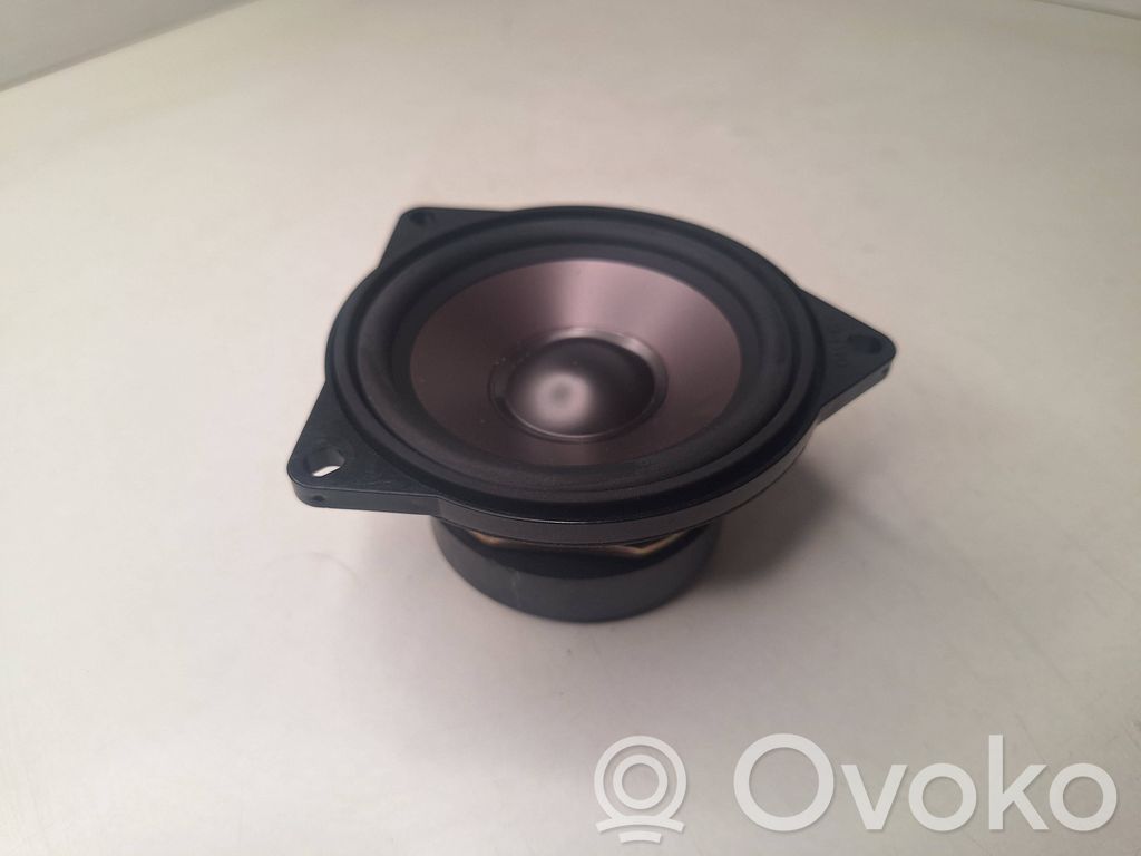 Enceinte de porte arrière   6907641,73866112,100BM16