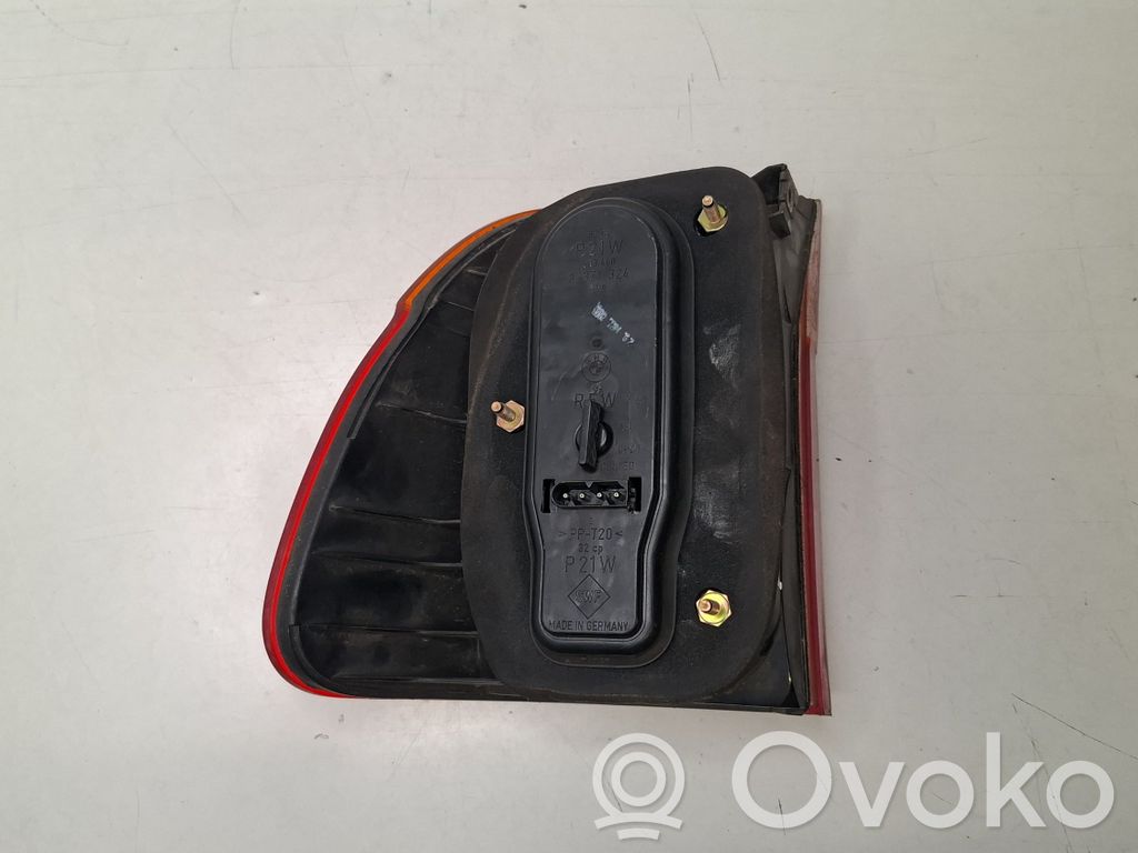 Rear/tail lights   8361672,8371328,190420000739