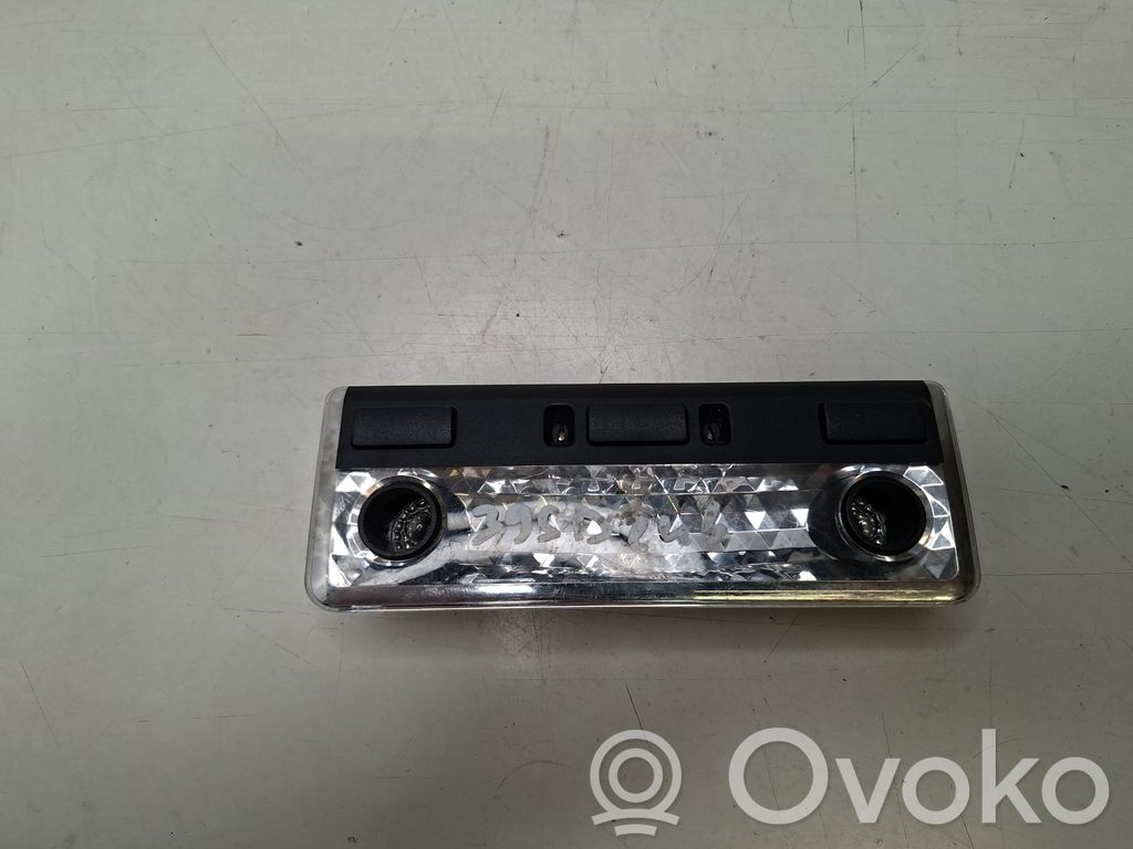 Front seat light   8364929