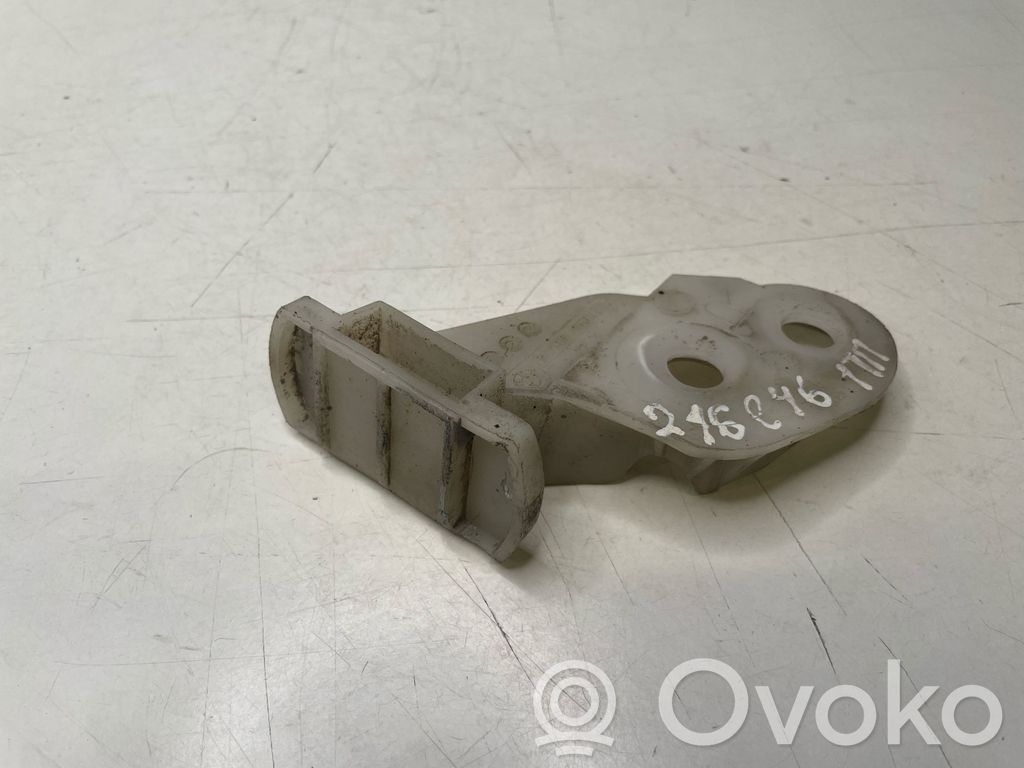 Front bumper mounting bracket   8195296