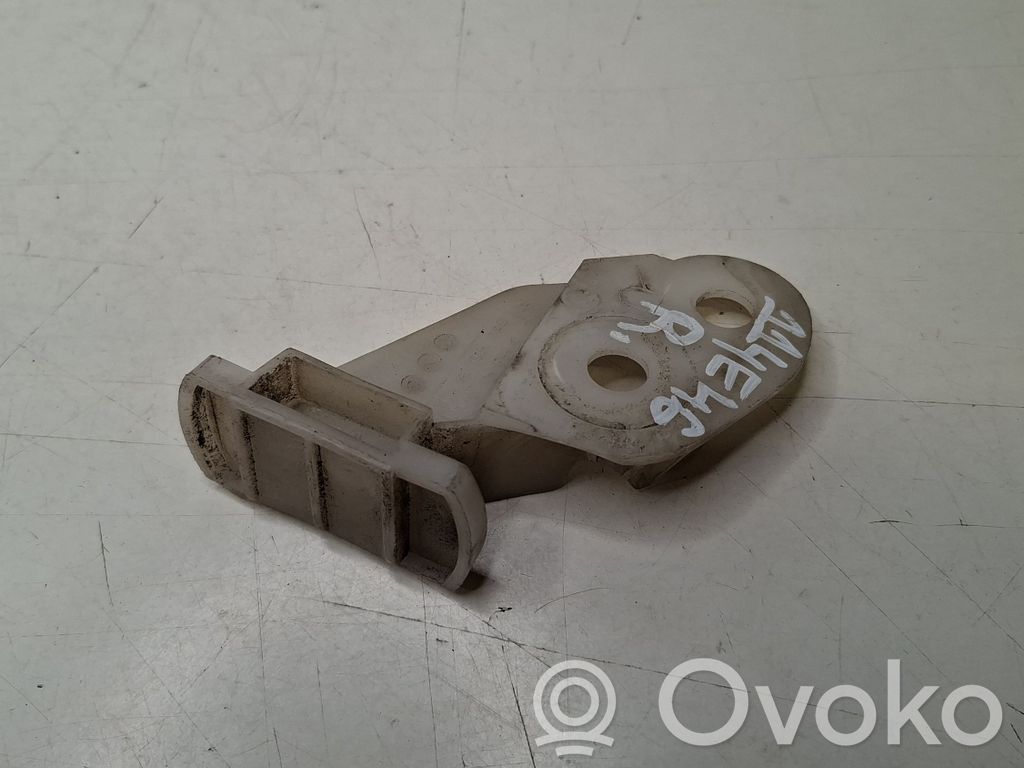 Front bumper mounting bracket   8195296