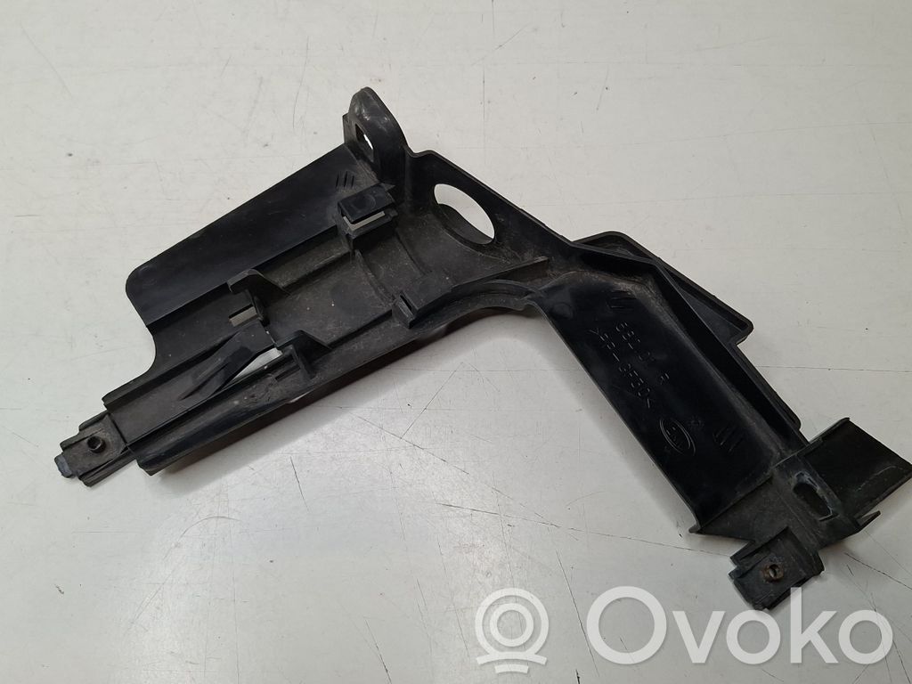 BMW 3 E46 Headlight/headlamp mounting bracket 