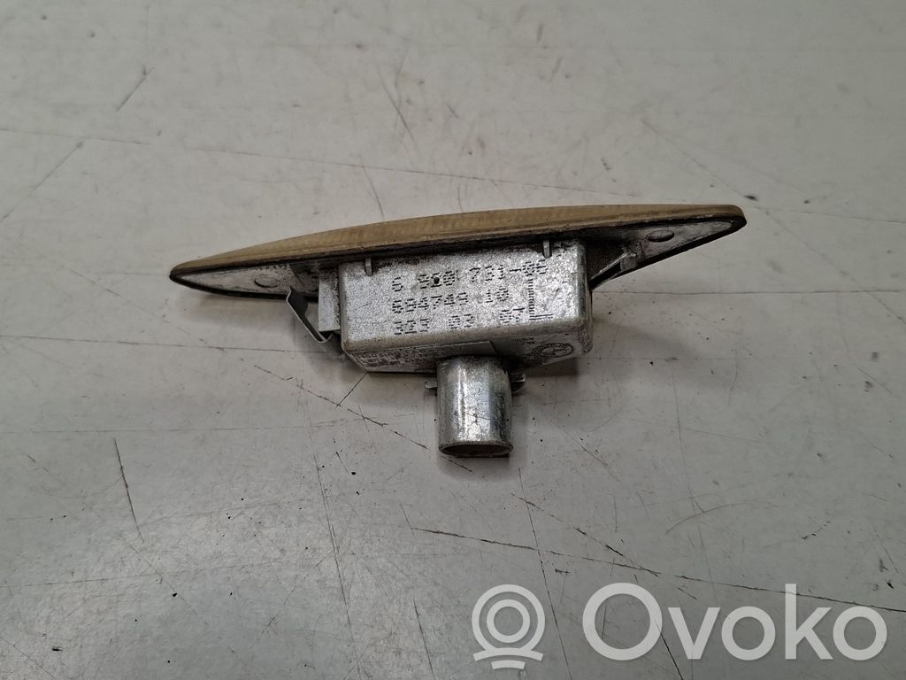 BMW 3 E46 Front fender indicator light 