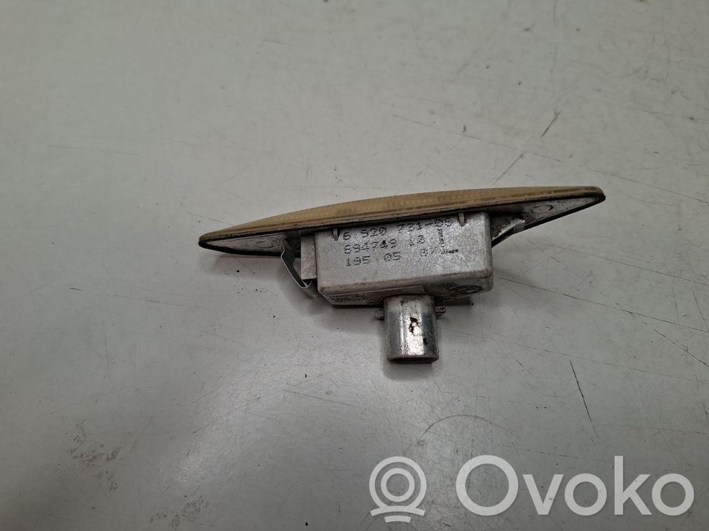 BMW 3 E46 Front fender indicator light 