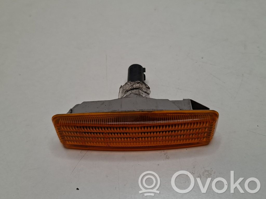 BMW 5 E39 Front fender indicator light 