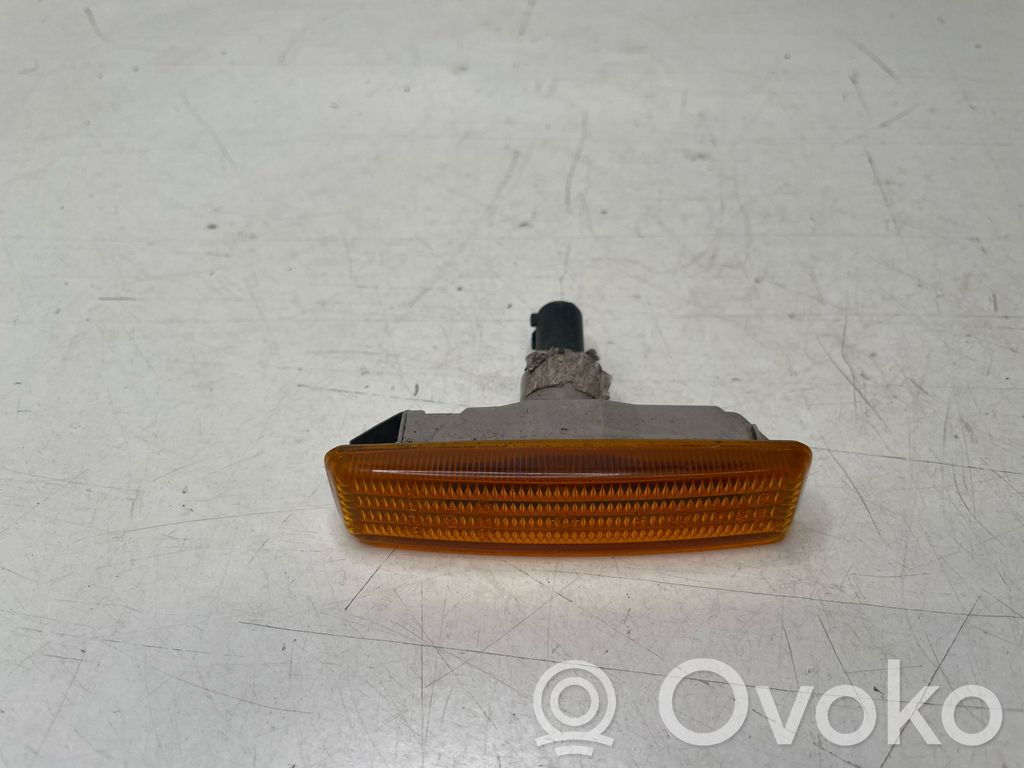 BMW 5 E39 Front fender indicator light 