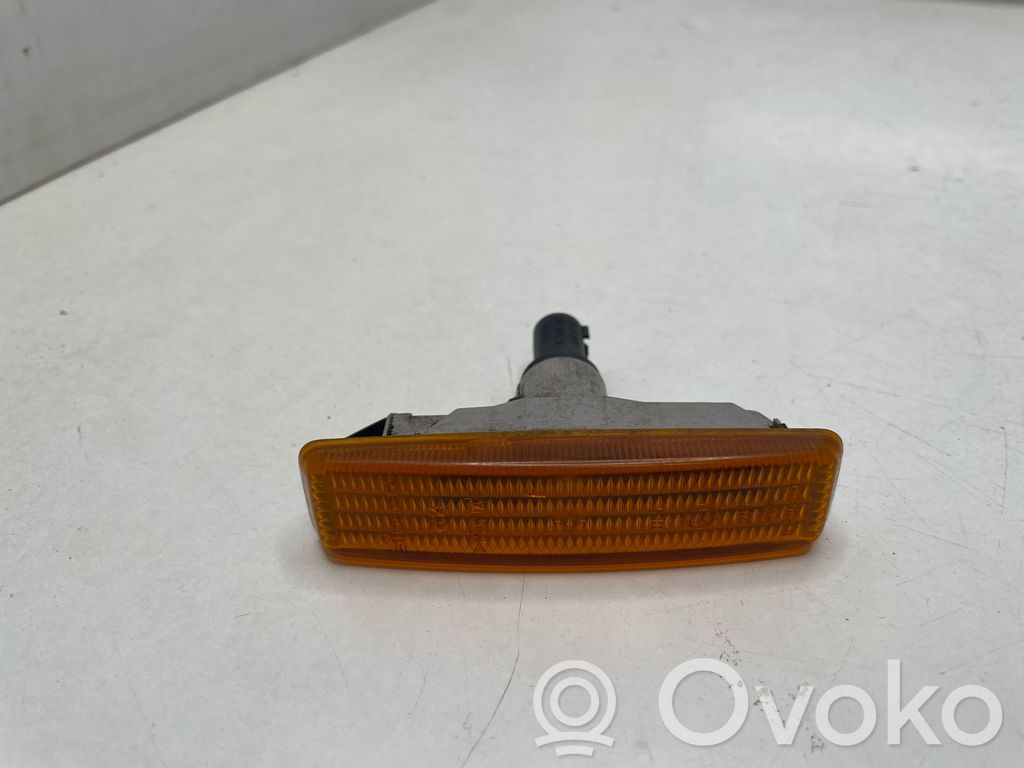 BMW 5 E39 Front fender indicator light 