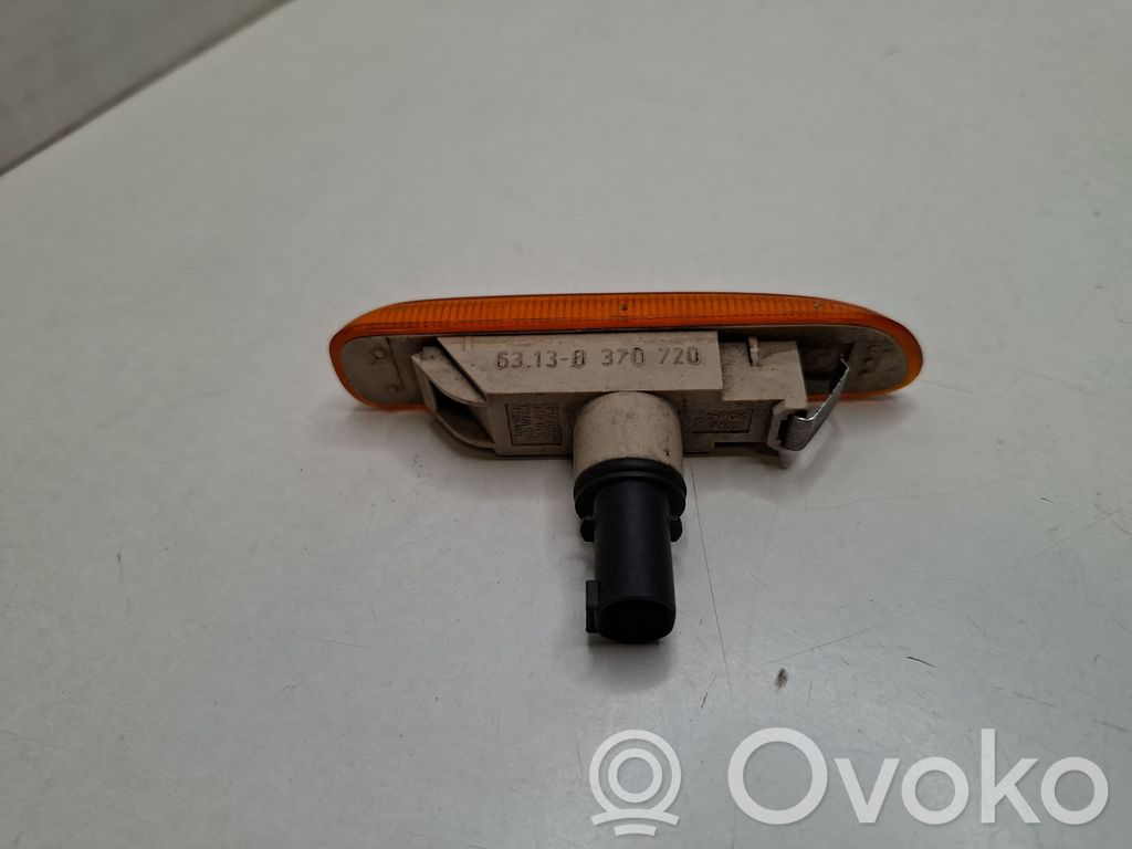 BMW 3 E46 Front fender indicator light 