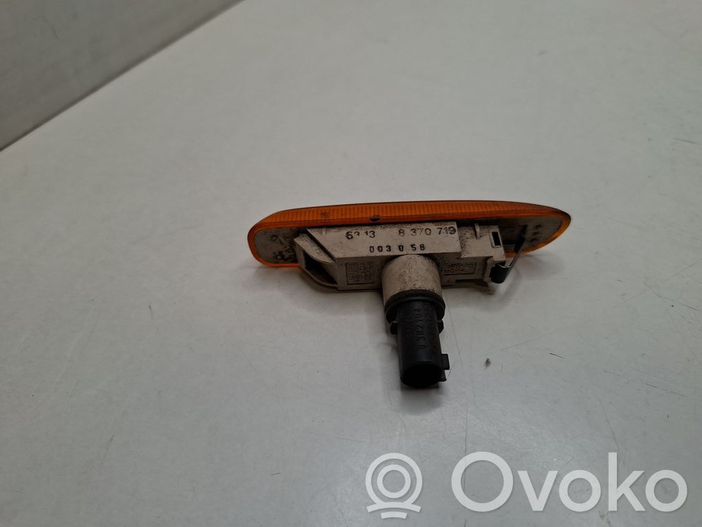 BMW 3 E46 Front fender indicator light 