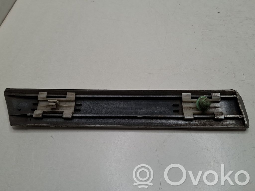 BMW 5 E39 Mască aripă față (turnată) 