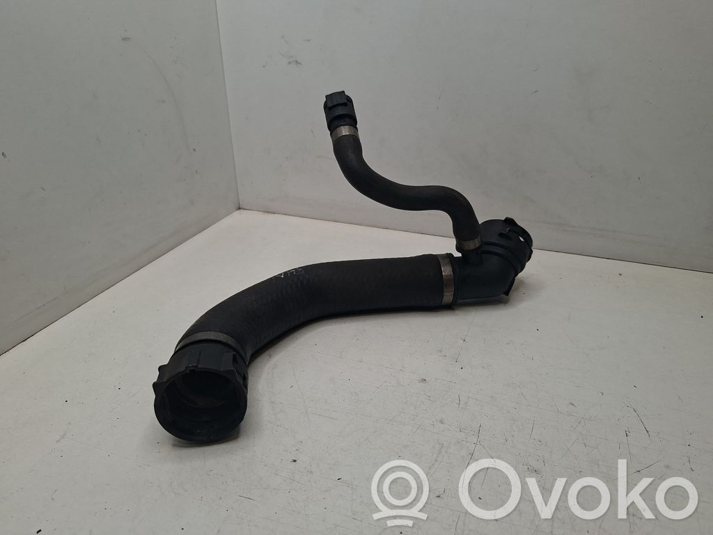 BMW 5 E39 Engine coolant pipe/hose 