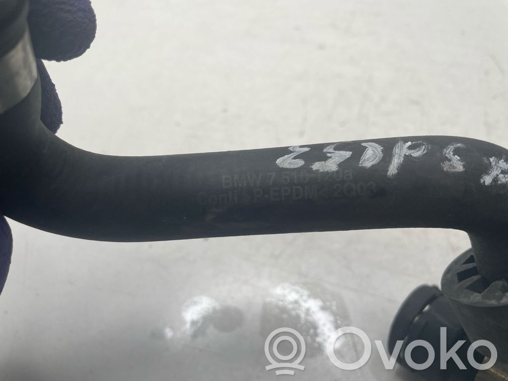 BMW X5 E53 Engine coolant pipe/hose 