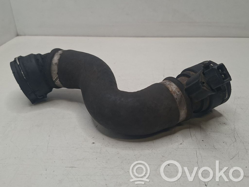 BMW 5 E39 Engine coolant pipe/hose 