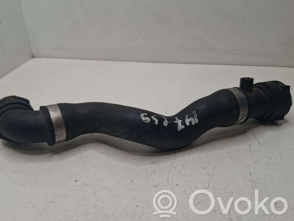 BMW 5 E39 Engine coolant pipe/hose 