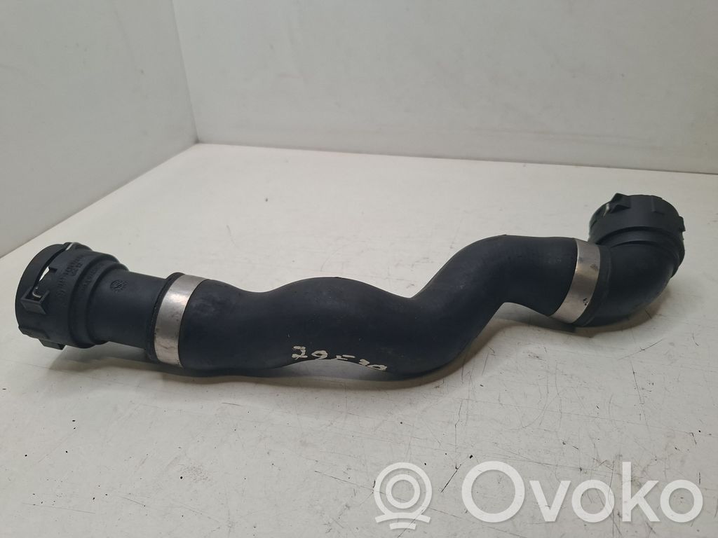 BMW 5 E39 Engine coolant pipe/hose 